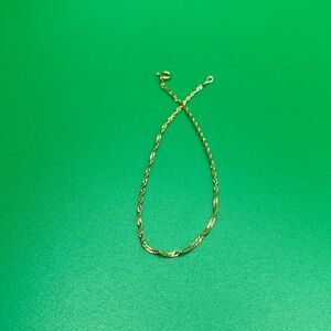 14k yellow gold bracelet.